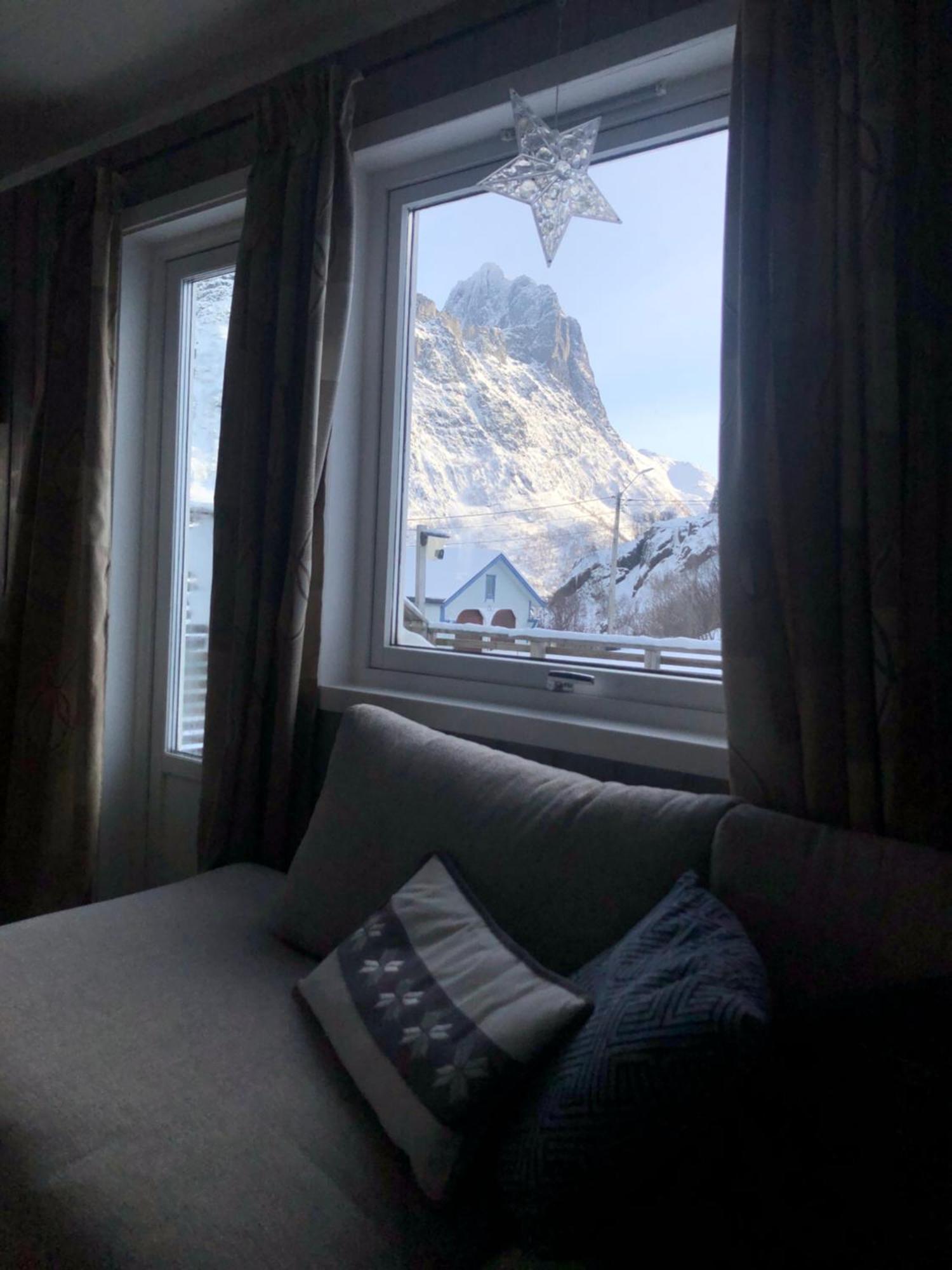 Vacation Home In Fjordgard With Views Of Segla And The Fjord 外观 照片