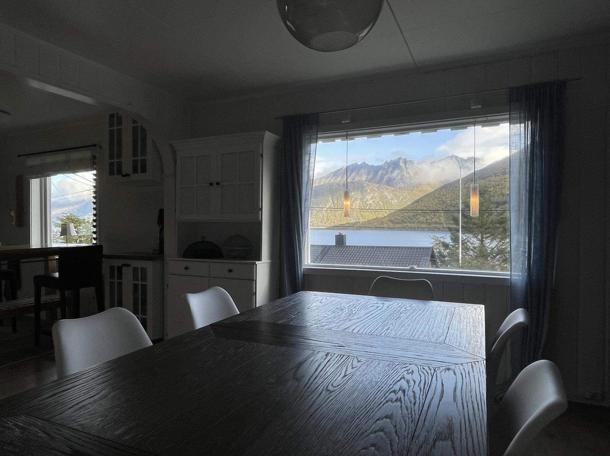 Vacation Home In Fjordgard With Views Of Segla And The Fjord 外观 照片